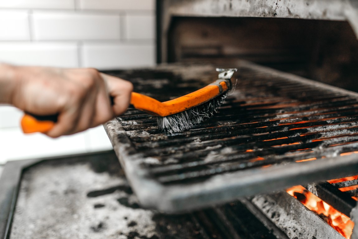 Barbecue : l'ingrédient surprenant et ultra-efficace pour nettoyer la  grille 