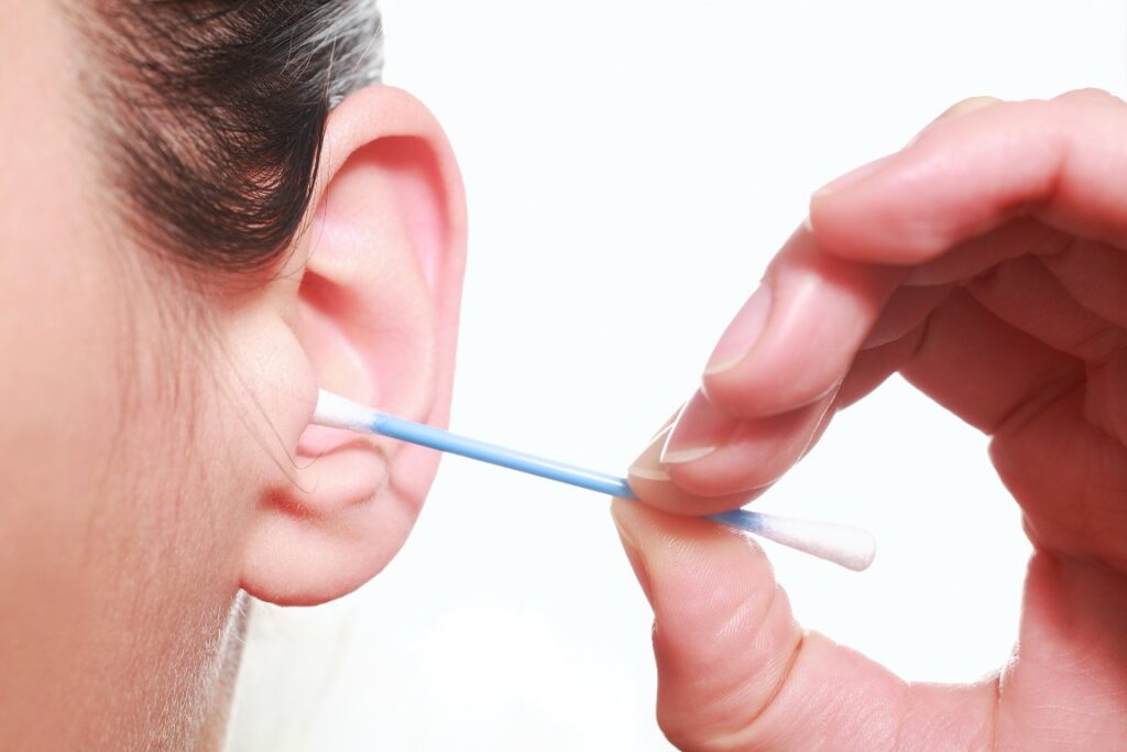Nos 12 remèdes de grand-mère pour éliminer un mal d'oreille - Mamie & Co